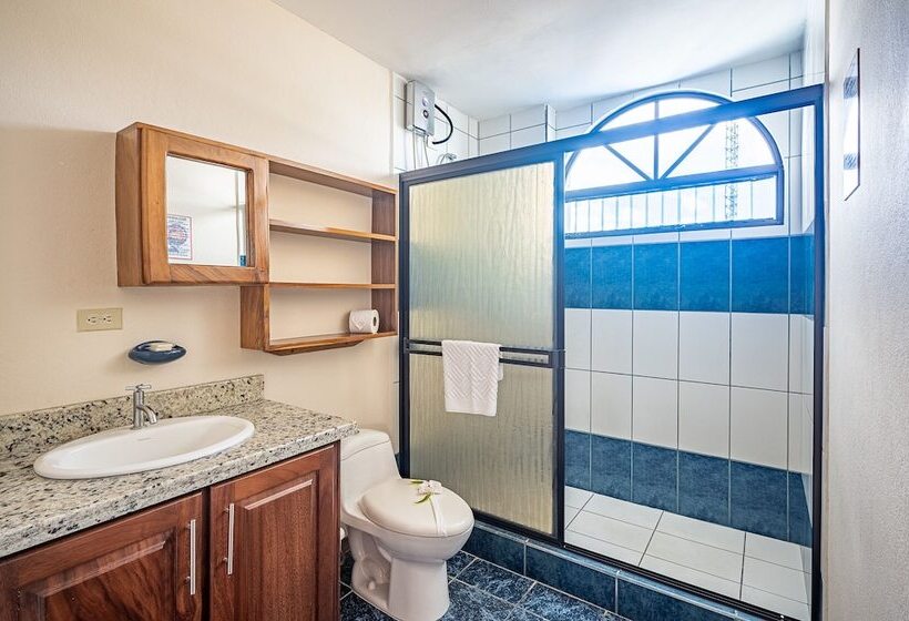 标准间带双人床, & Sport Bar Oz