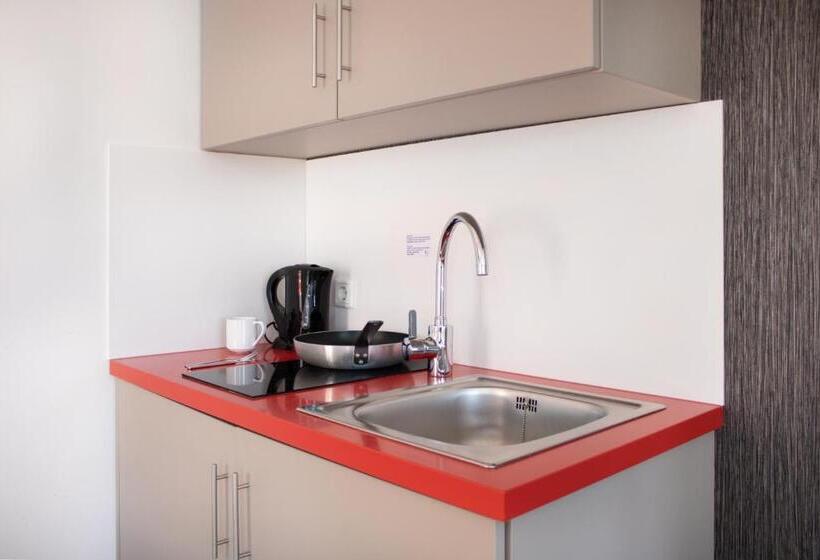 Номер Стандарт, Ku Hotel By Wmm Hotels