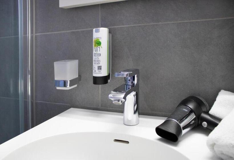 Номер Стандарт Индивидуальный, Ku Hotel By Wmm Hotels