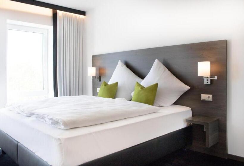 Номер Deluxe, Ku Hotel By Wmm Hotels