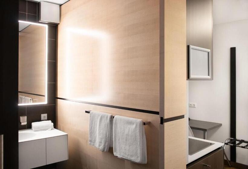 Номер Deluxe, Ku Hotel By Wmm Hotels