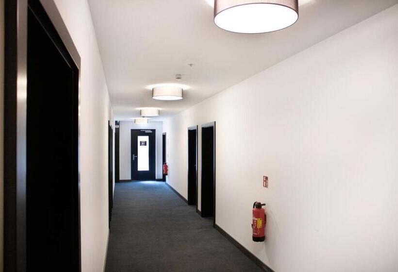 Номер Стандарт Адаптированный для Инвалидов, Ku Hotel By Wmm Hotels