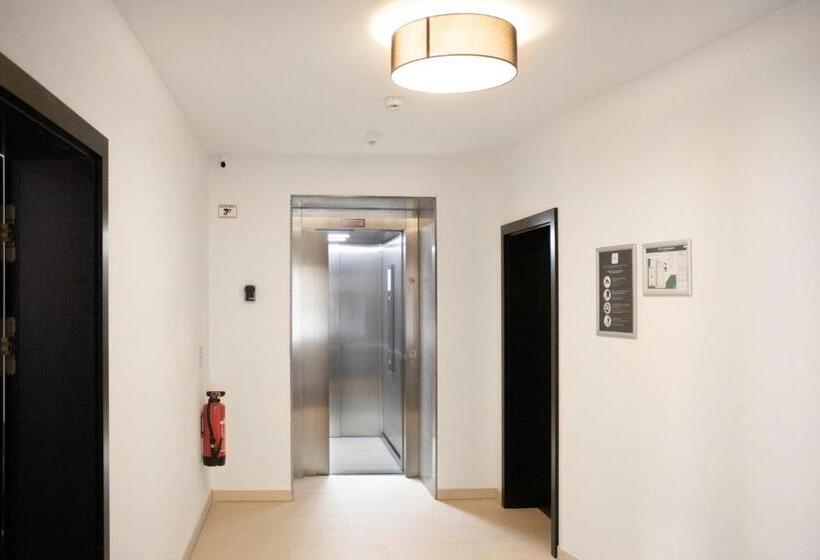 Номер Стандарт Адаптированный для Инвалидов, Ku Hotel By Wmm Hotels