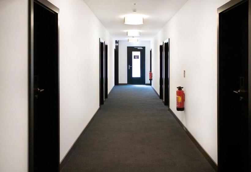 Номер Стандарт Адаптированный для Инвалидов, Ku Hotel By Wmm Hotels