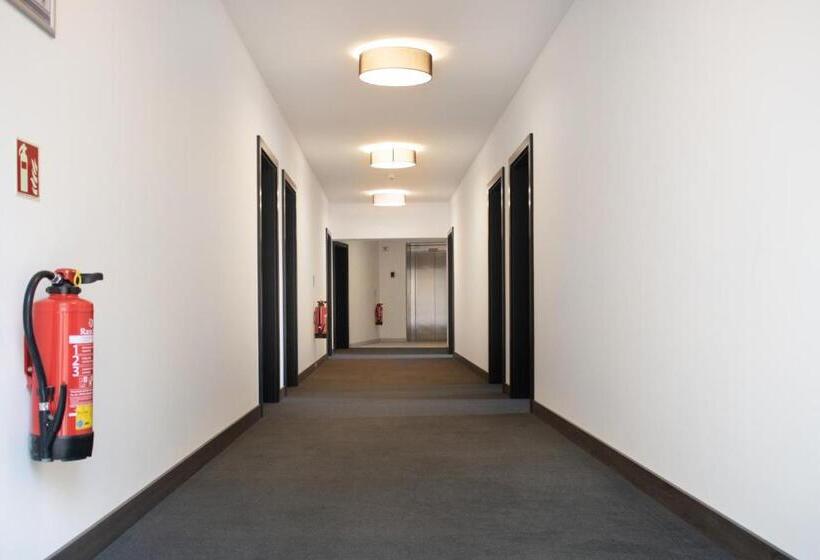 Номер Deluxe, Ku Hotel By Wmm Hotels