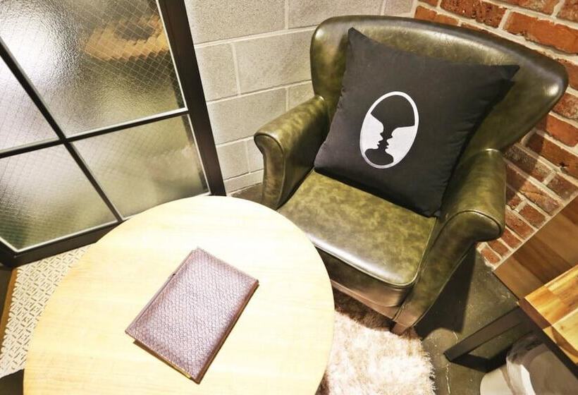 Chambre Standard, Bucheon Mari