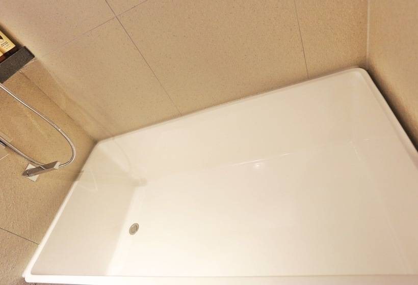 Chambre Standard, Bucheon Mari