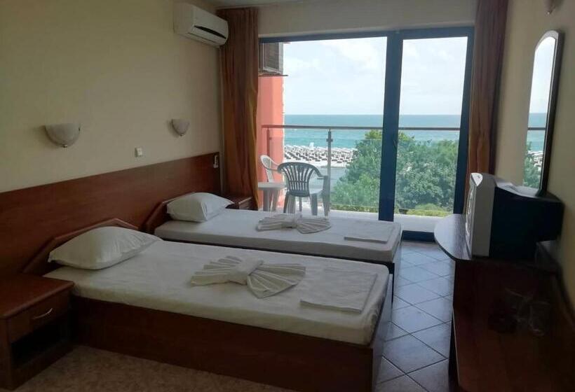 اتاق استاندارد با چشم‌انداز دریا, Shipka Beach