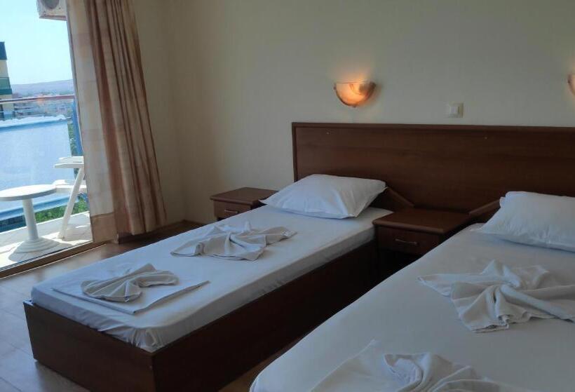 اتاق اکونومی, Shipka Beach