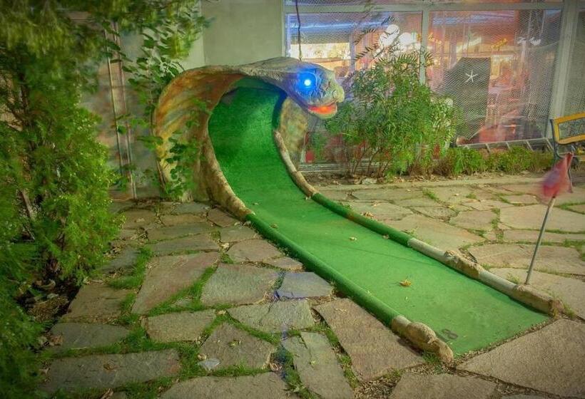 اتاق استاندارد سه نفره, Shipka Beach