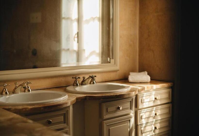 디럭스 주니어 스위트, Le Dimore De Il Borgo Del Balsamico