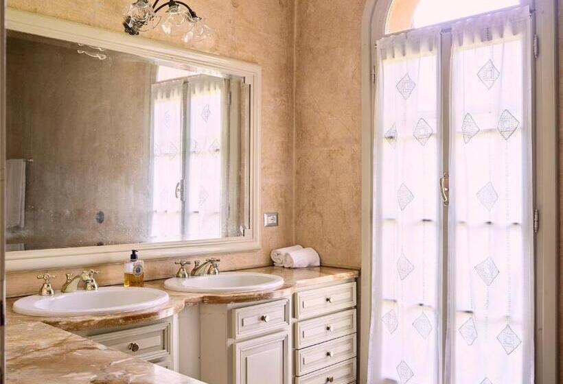 디럭스 주니어 스위트, Le Dimore De Il Borgo Del Balsamico