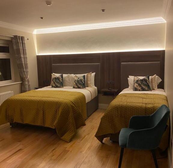 Трехместный Номер Deluxe, Tower View