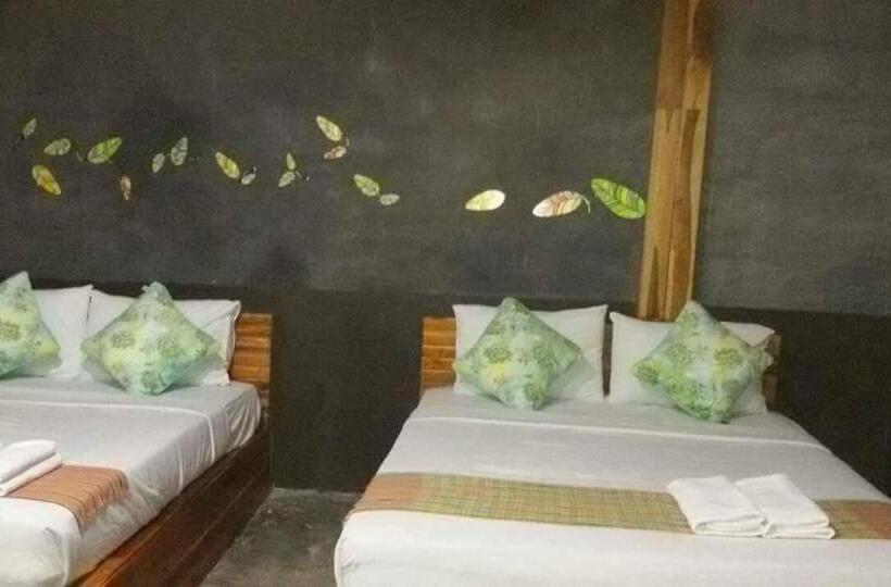 Четырехместный Номер Стандарт Вид на Сад, Blue Mountain Resort