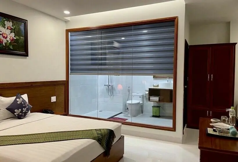 اتاق لوکس با چشمانداز باغ, Four Oceans Beach Resort Bon Bien Mui Ne