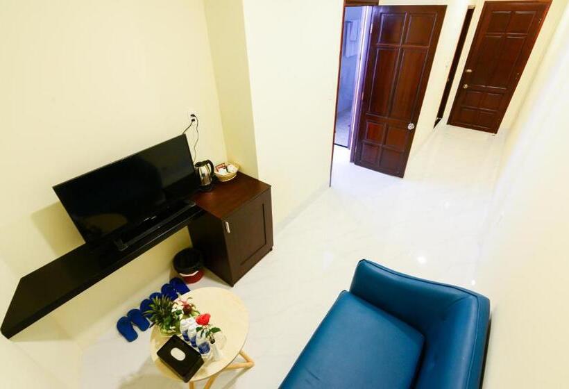 اتاق استاندارد سه تخته با چشم‌انداز باغ, Four Oceans Beach Resort   Bon Bien Mui Ne