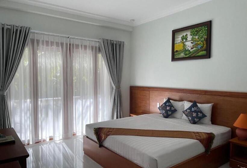 اتاق لوکس با چشم‌انداز باغ, Four Oceans Beach Resort   Bon Bien Mui Ne