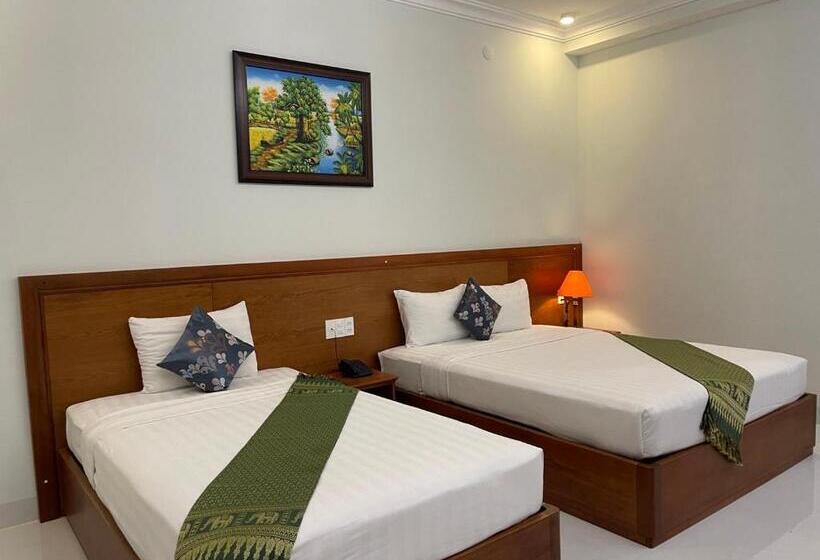 اتاق لوکس با چشم‌انداز باغ, Four Oceans Beach Resort   Bon Bien Mui Ne