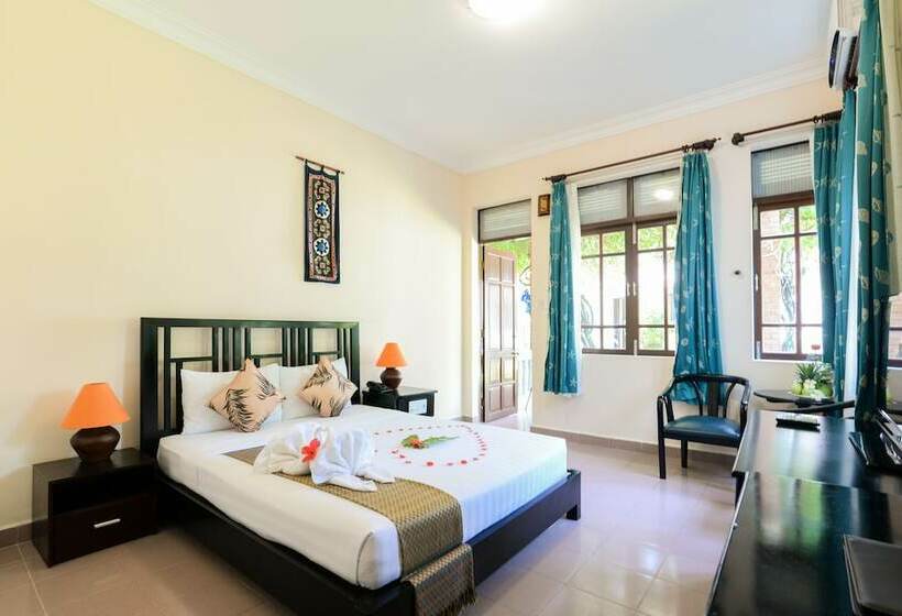 اتاق سوپریور با چشم‌انداز باغ, Four Oceans Beach Resort   Bon Bien Mui Ne