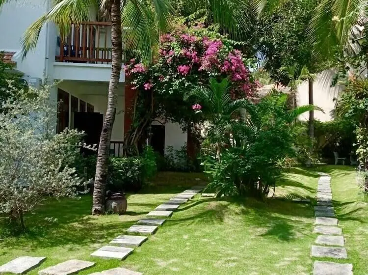 اتاق سوپریور با چشمانداز باغ, Four Oceans Beach Resort Bon Bien Mui Ne