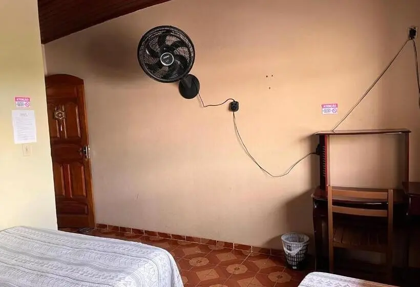 スタンダードトリプルルーム, Hostel Roraima