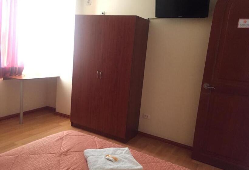 标准单人间, Arunta