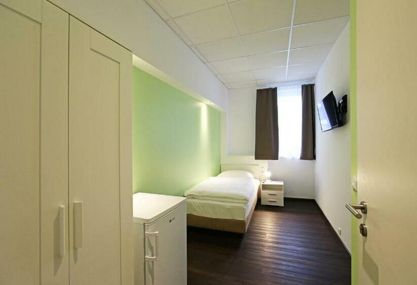 이코노미 싱글 룸, Business & City