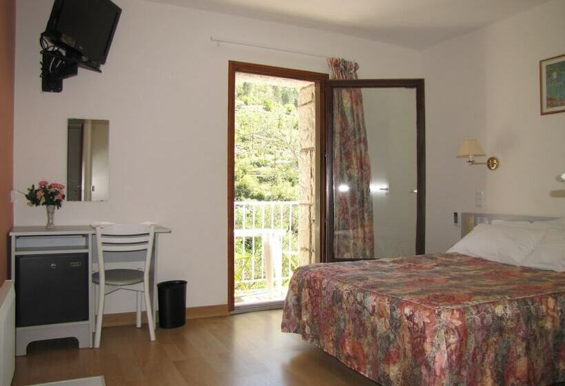 Номер Стандарт Вид на Горы, Hôtel Chante Perdrix