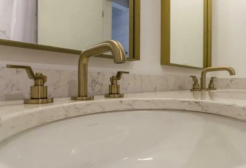 Standard-huone King-vuode, Eleven Revelstoke Lodge
