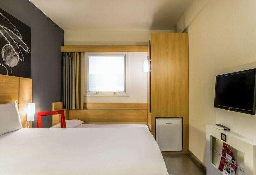 StandaardKamer, Ibis Uberaba