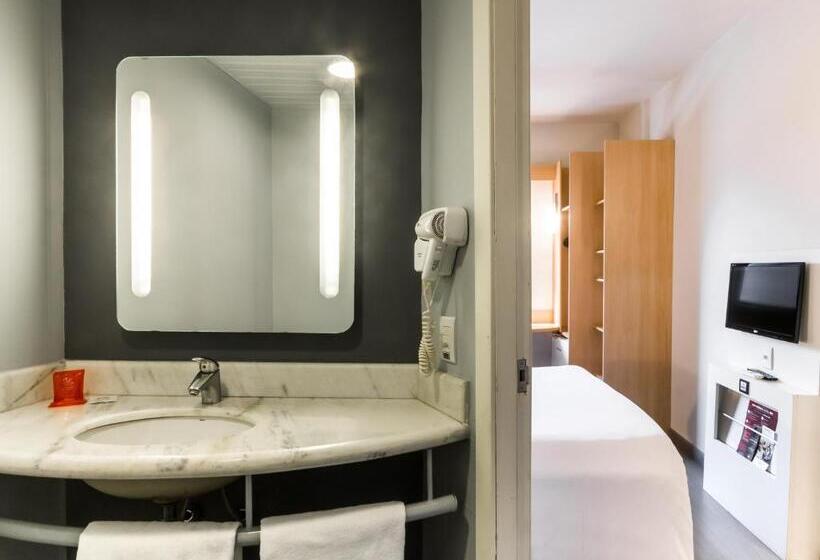 Номер Стандарт, Ibis Uberaba