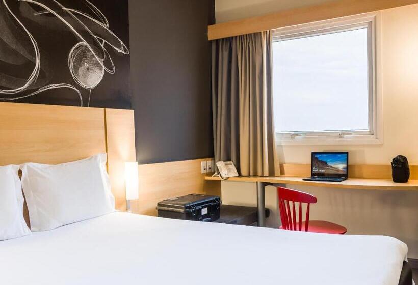 StandaardKamer, Ibis Uberaba