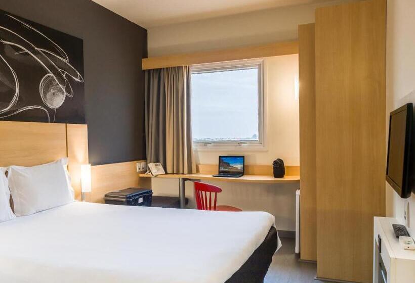 StandaardKamer, Ibis Uberaba