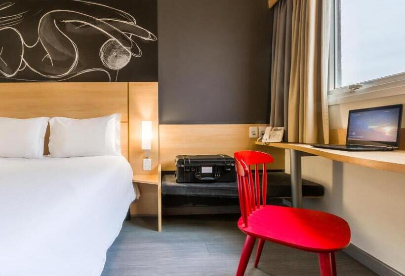 StandaardKamer, Ibis Uberaba