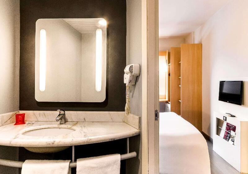 StandaardKamer, Ibis Uberaba