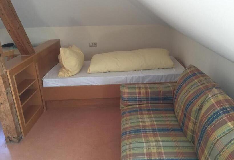 חדר סטנדרט יחיד, Lotus Garden