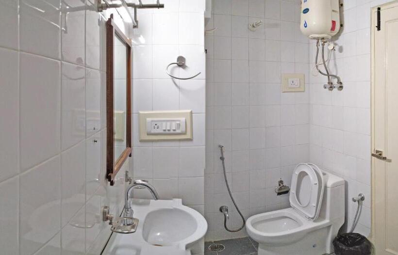 이코노미 룸, Rangoli