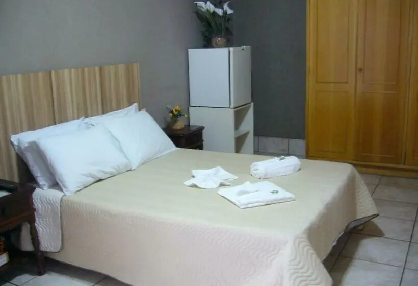 Standard-huone, Residence