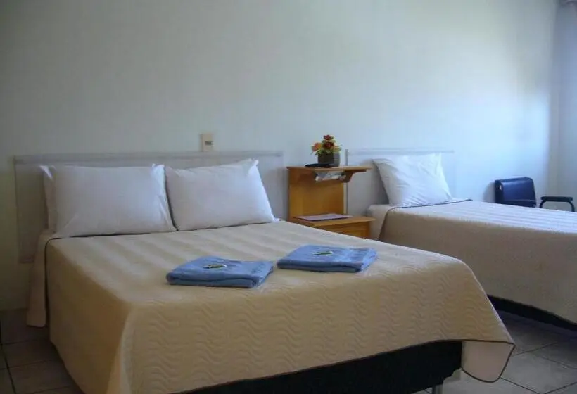Standard Kolmen Hengen Huone, Residence