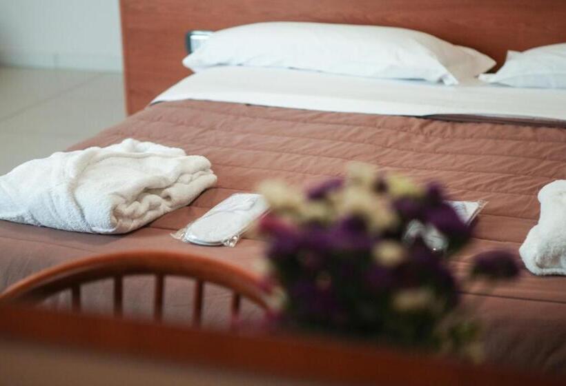 Номер Deluxe, Ruffirio