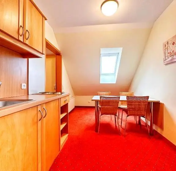 1 Bedroom Apartment Lake View, Seespitz Gästehaus