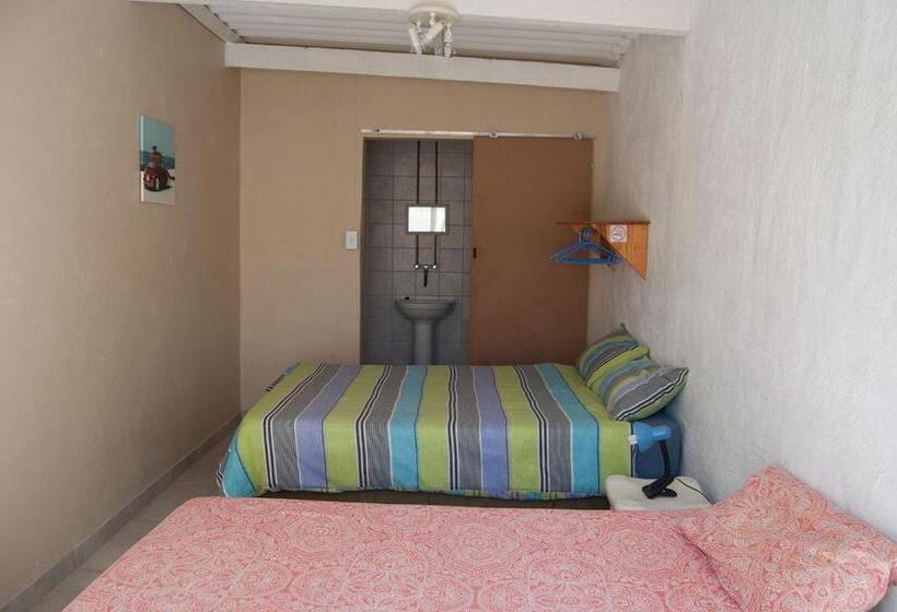 اتاق استاندارد سه نفره, Element Riders Place Backpackers