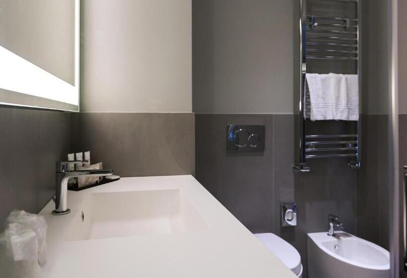 高级家庭房间, G Hotel Pescara