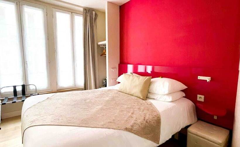 חדר סופריור, Andrea