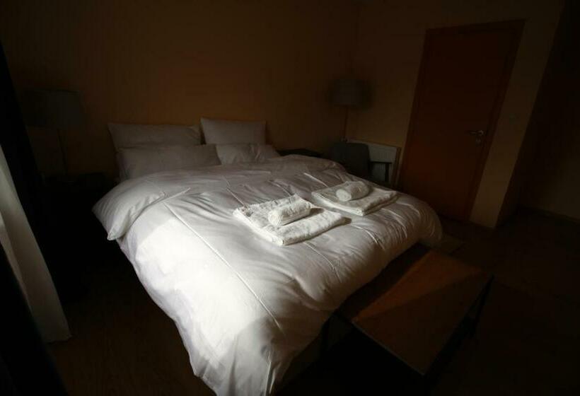 חדר סטנדרט נוף לגינה, Dharma City