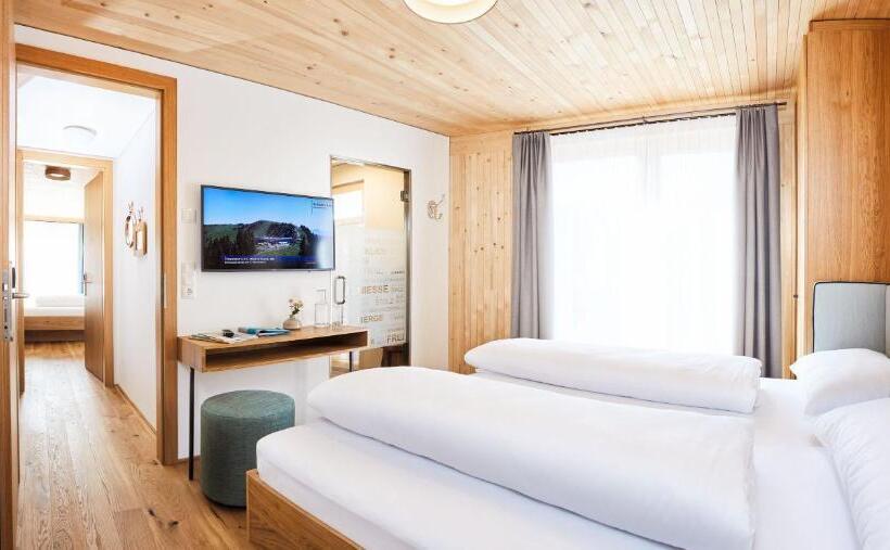 غرفة عائلية, Gretina