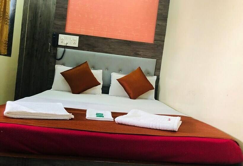 バス共有のスタンダードルーム, Sun Star Residency