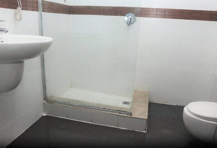 اتاق لوکس, The Crib Hotels