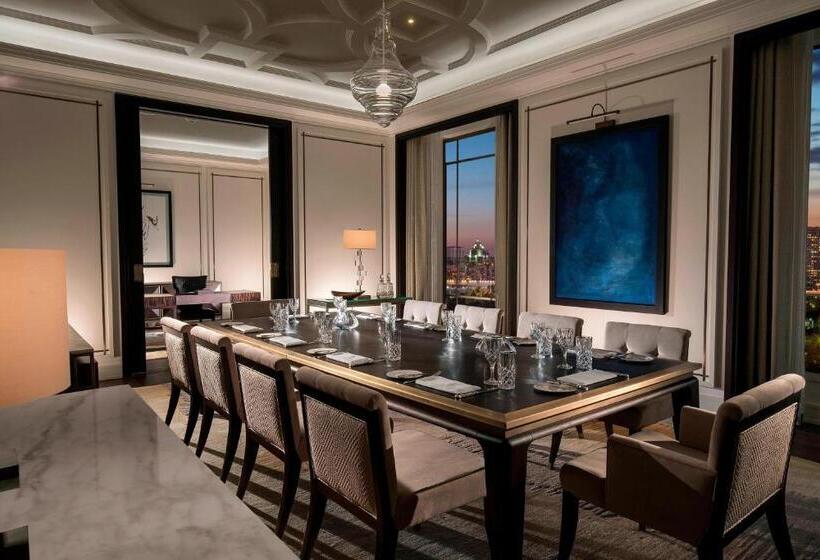 Suite Prezydencki, The St. Regis Astana