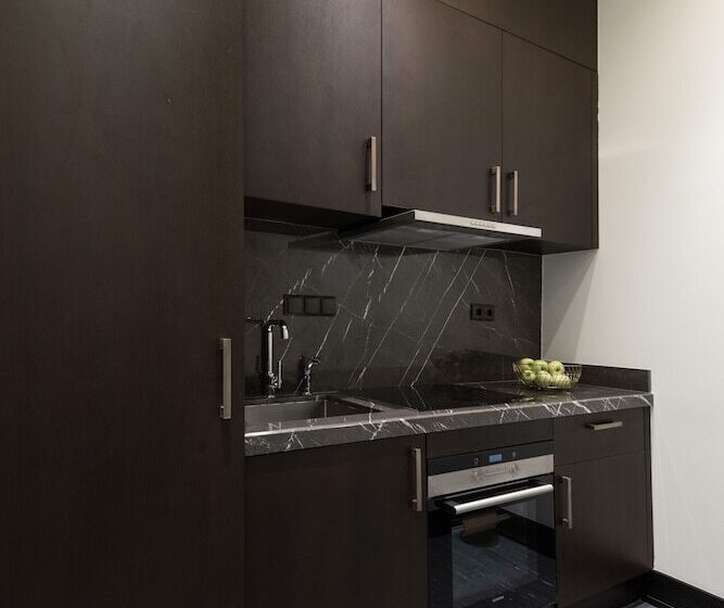 Suite River View, The St. Regis Astana